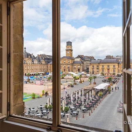 Suites Mana - Matahina Avec Vue Superbe Sur La Place Ducale Et Parking Prive Inclus Charleville-Mézières Eksteriør bilde