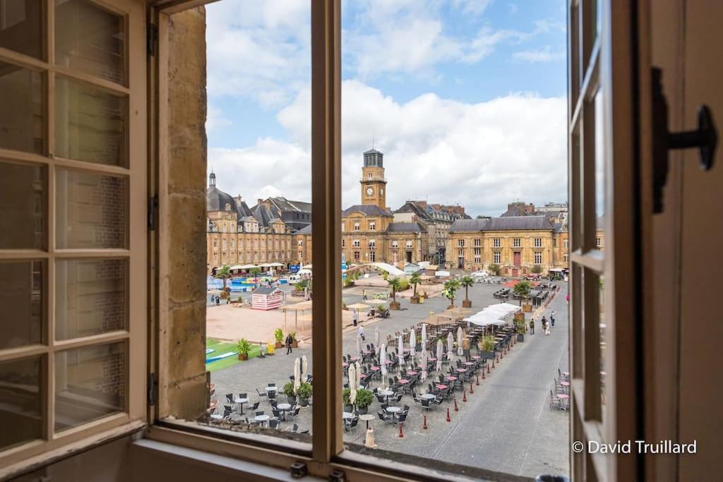 Suites Mana - Matahina Avec Vue Superbe Sur La Place Ducale Et Parking Prive Inclus Charleville-Mézières Eksteriør bilde