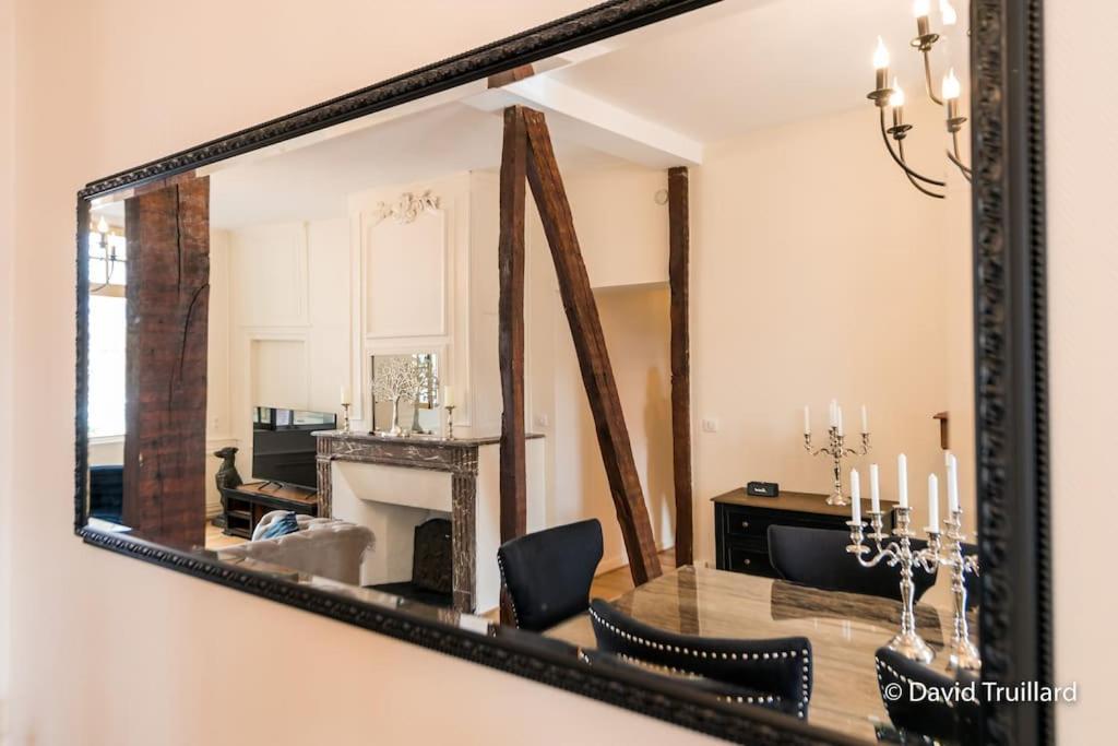 Suites Mana - Matahina Avec Vue Superbe Sur La Place Ducale Et Parking Prive Inclus Charleville-Mézières Eksteriør bilde